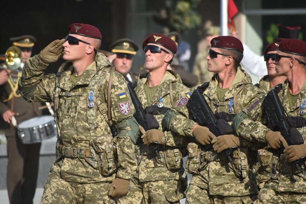 ВОЇНИ-ДЕСАНТНИК ВЗЯЛИ УЧАСТЬ У ЗАХОДАХ З НАГОДИ ДНЯ ДЕРЖАВНОГО ПРАПОРА УКРАЇНИ (Фоторепортаж)
