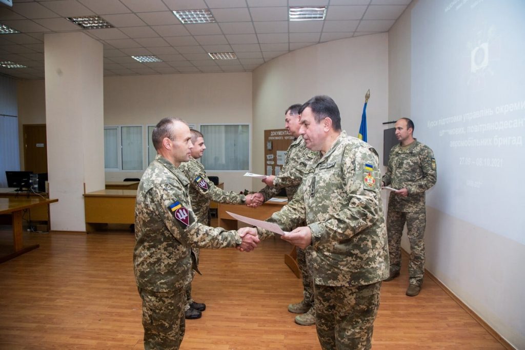На базі університету завершено курсову підготовку управління однієї з бригад Десантно-штурмових військ ЗС України