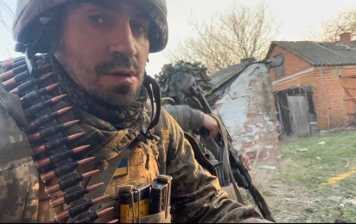 Вулиця в Києві відтепер носитиме ім‘я загиблого журналіста та десантника Олександра Махова