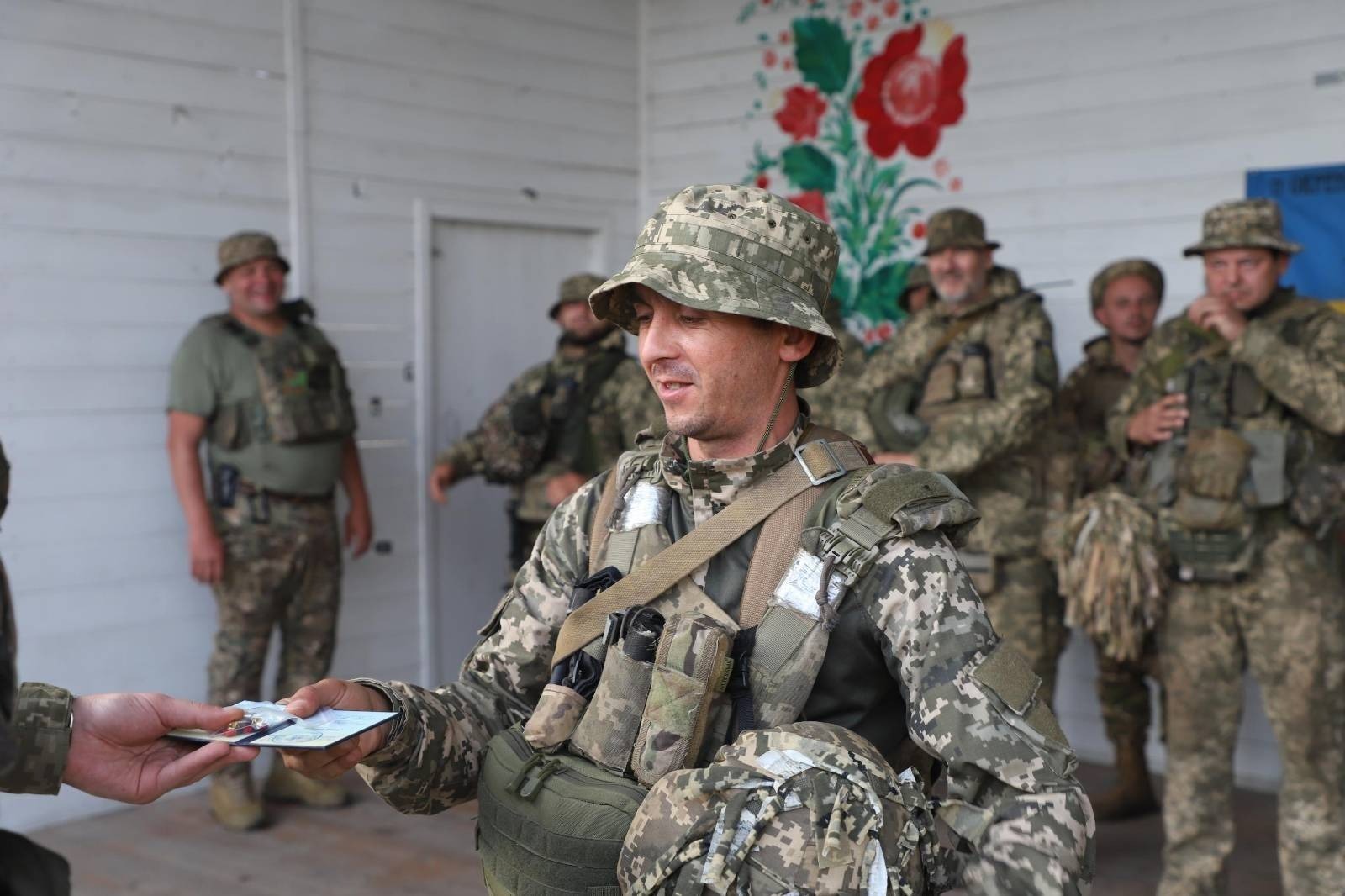 Єгері-десантники отримали Державні нагороди та відомчі відзнаки