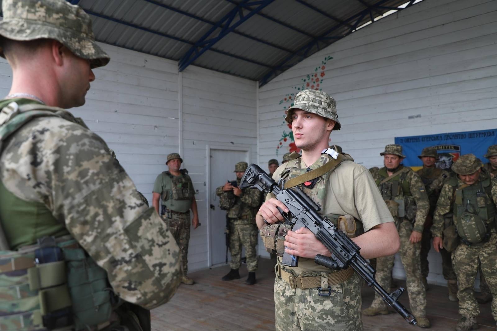 Єгері-десантники отримали Державні нагороди та відомчі відзнаки