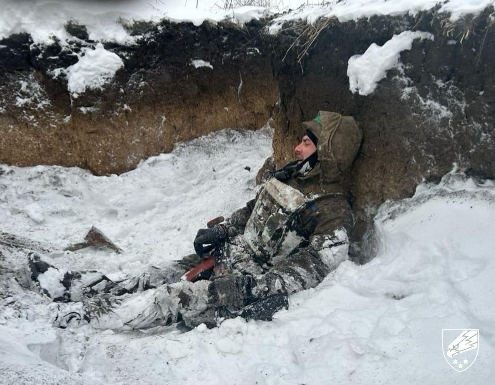 До ворожих позицій меньше кілометра...