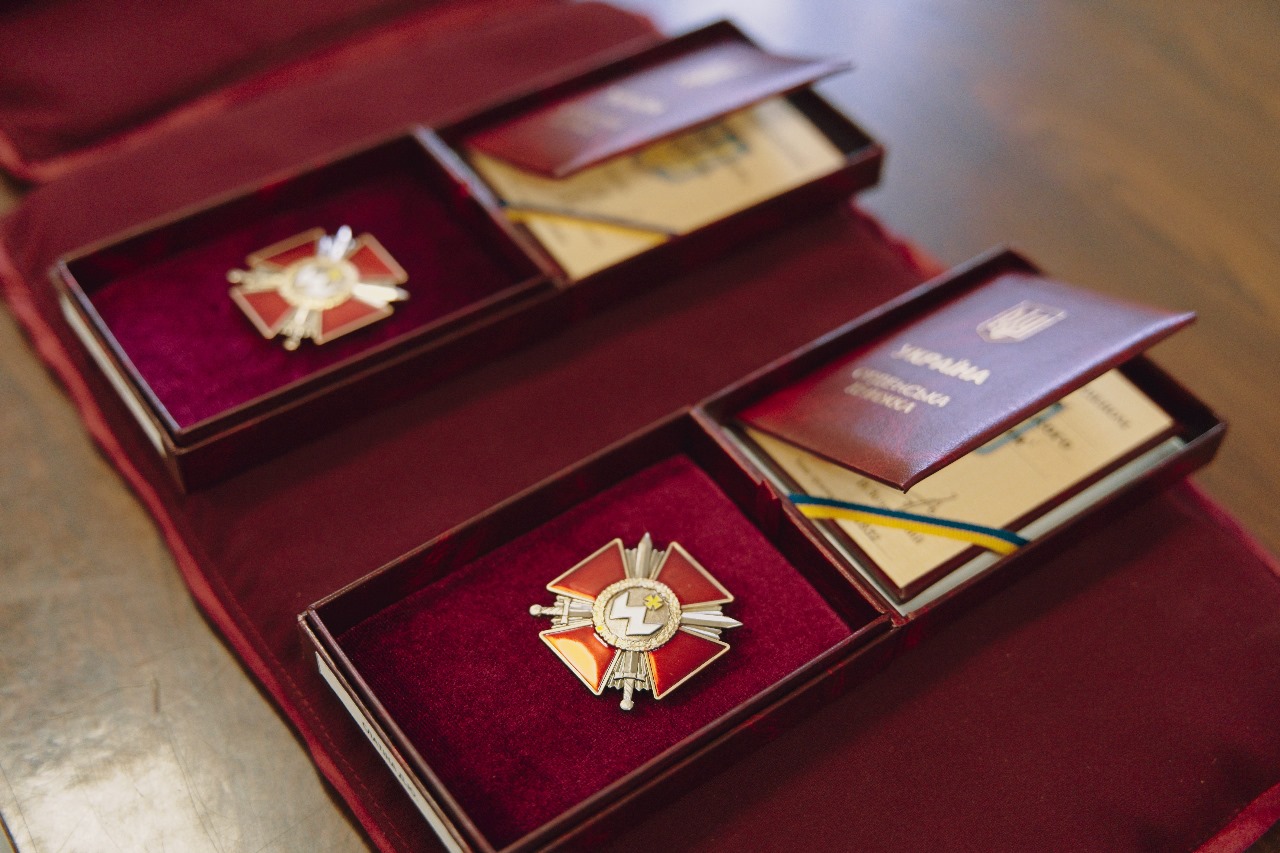 Таврійських десантників відзначено Державними нагородами та відомчими відзнаками
