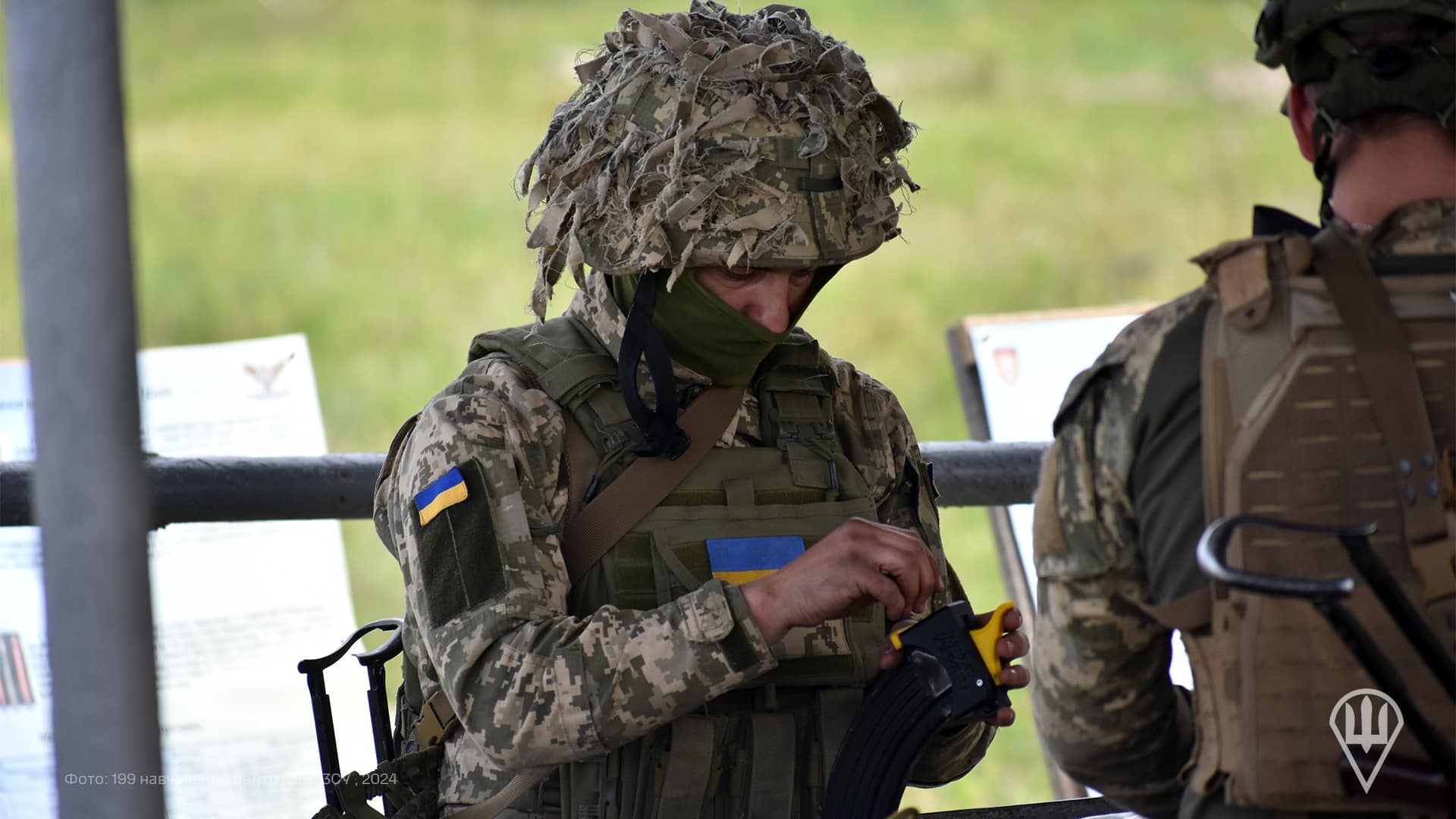 Вміле поводження та володіння зброєю - це ключ до безпеки та успіху на полі бою