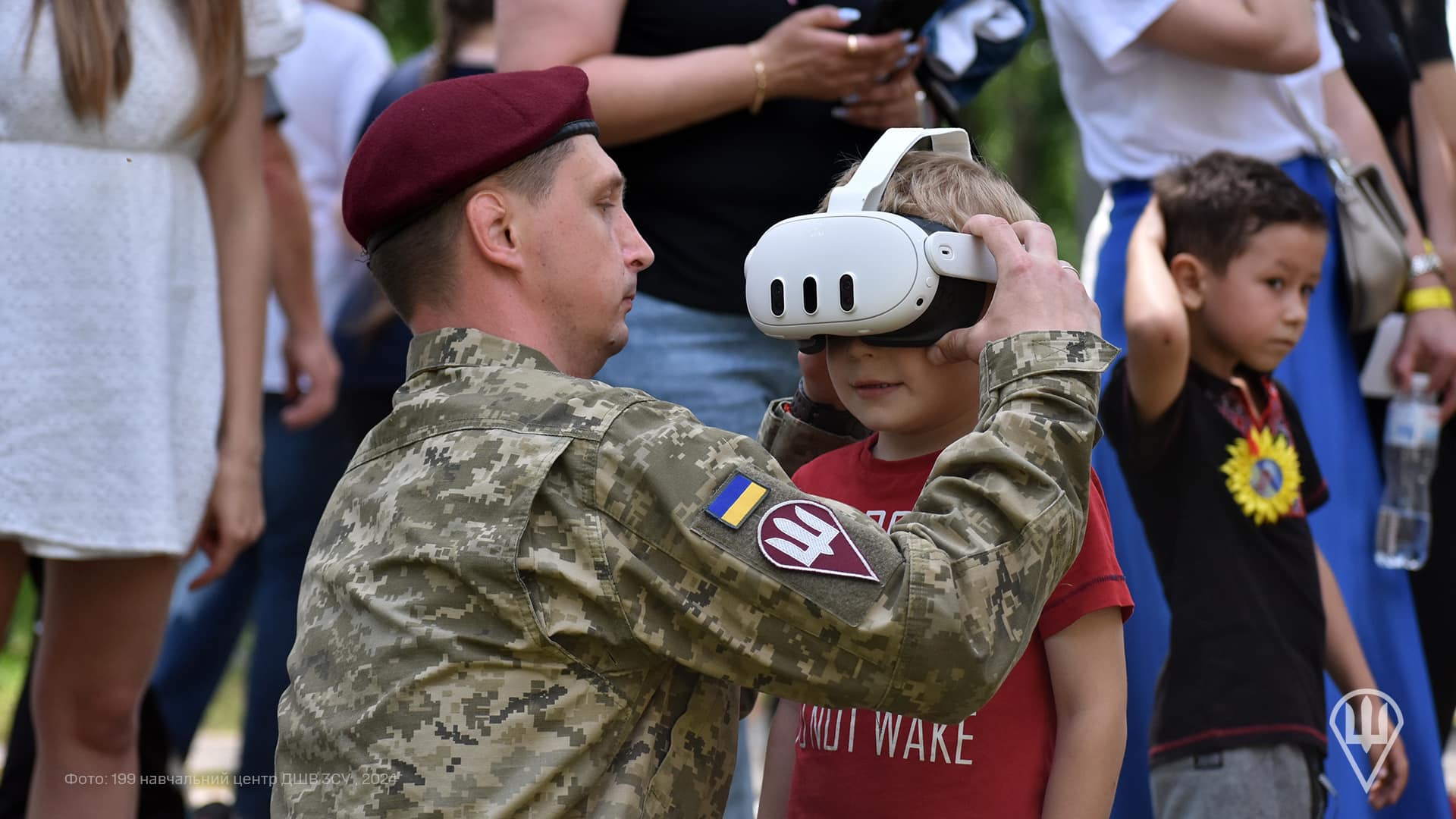 У Житомирі десантники долучились до акції "Місто безпечного дитинства"