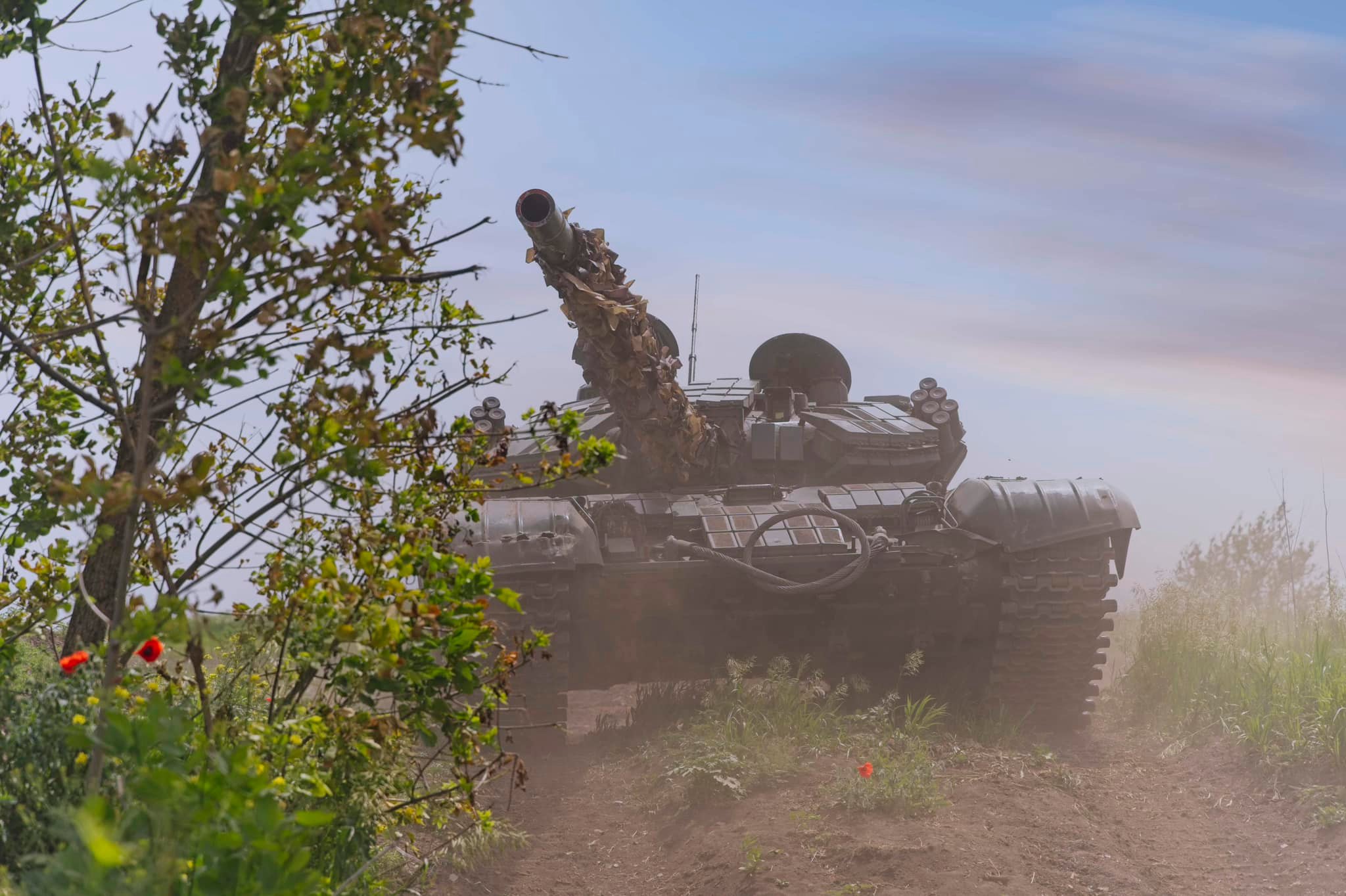 "Ми виїхали і прямим наведенням знищили штурмову групу окупантів, що лізла до наших позицій"
