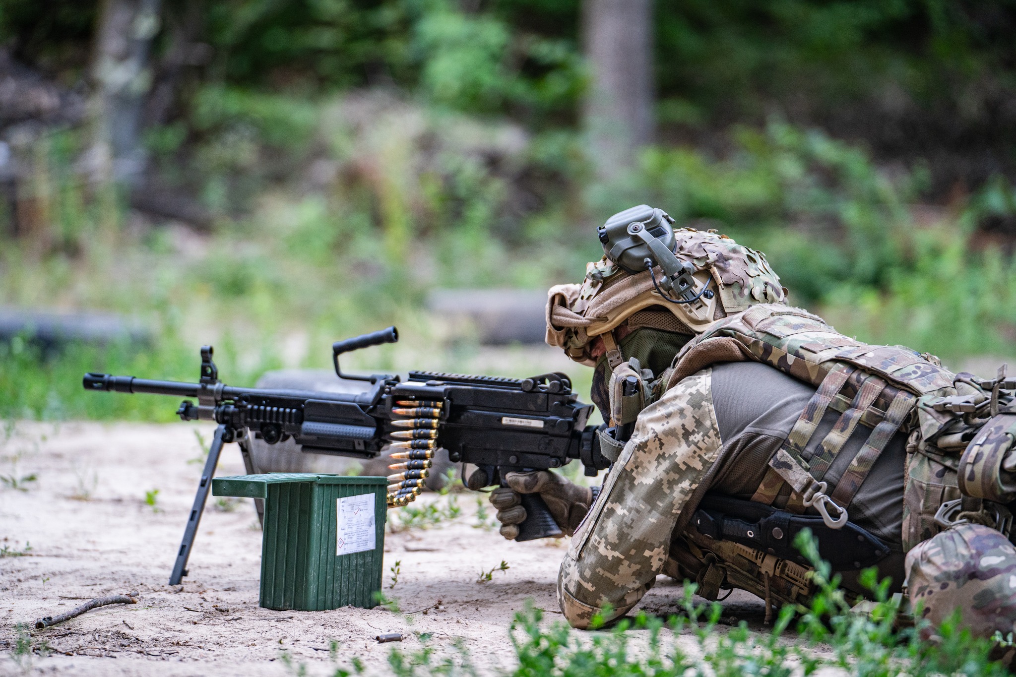 Єдність тилу озброює військо!