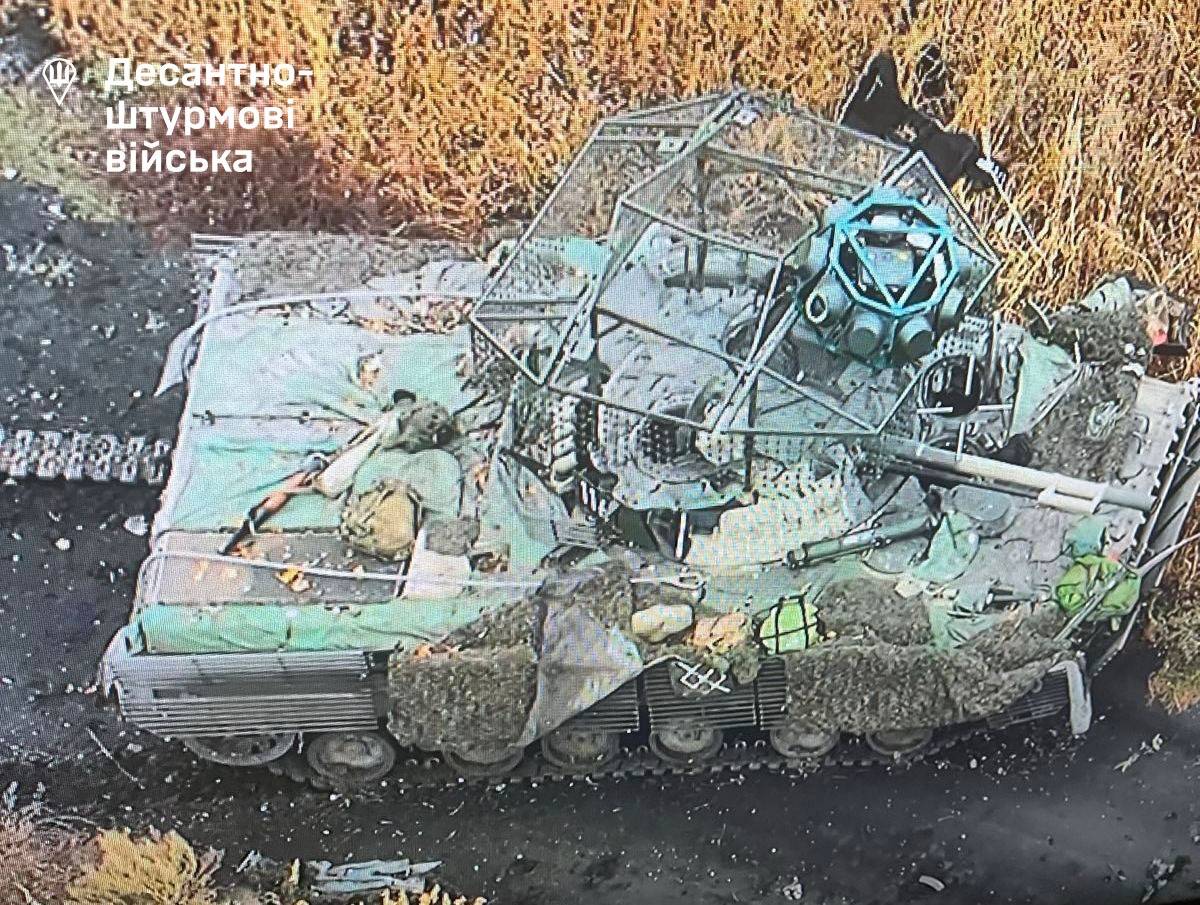 «Двобій» російської БМП-3 і української протитанкової міни завершився на користь останньої