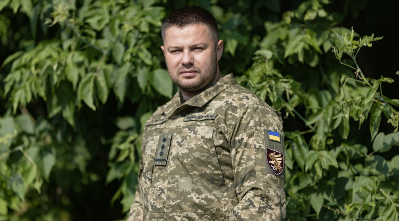 Олег Апостол, Герой України, командувач Десантно-штурмових військ, генерал-майор